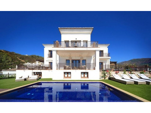 Villa kaufen in Benahavís, 600 m² Grundstück, 757 m² Wohnfläche, 4 Zimmer