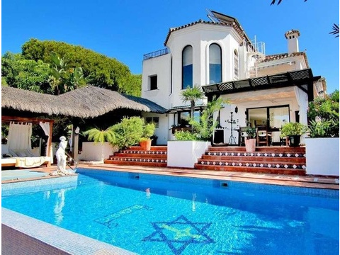 Villa kaufen in Marbella, 877 m² Grundstück, 597 m² Wohnfläche, 4 Zimmer