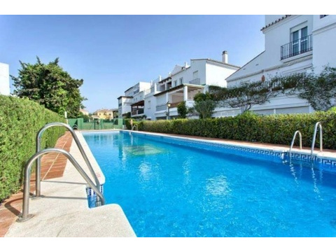 Erdgeschosswohnung kaufen in San Pedro de Alcantara, 145 m² Wohnfläche, 3 Zimmer