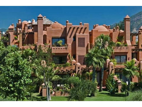 Erdgeschosswohnung kaufen in Nueva Andalucía, 150 m² Wohnfläche, 3 Zimmer