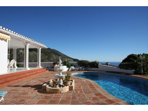 Villa kaufen in Mijas, 2.120 m² Grundstück, 500 m² Wohnfläche, 5 Zimmer