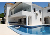 Villa kaufen in Estepona, 715 m² Grundstück, 365 m² Wohnfläche, 4 Zimmer