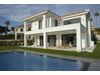 Villa kaufen in Marbella, 1.046 m² Grundstück, 830 m² Wohnfläche, 4 Zimmer