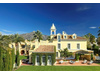 Villa kaufen in Nueva Andalucía, 3.800 m² Grundstück, 1.070 m² Wohnfläche, 8 Zimmer