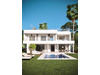 Villa kaufen in Estepona, 1.245 m² Grundstück, 435 m² Wohnfläche, 3 Zimmer