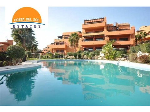 Etagenwohnung kaufen in Estepona, mit Garage, 118 m² Wohnfläche, 3 Zimmer
