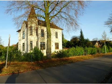 Villa kaufen in Schüttorf, 733 m² Grundstück, 240 m² Wohnfläche, 6 Zimmer