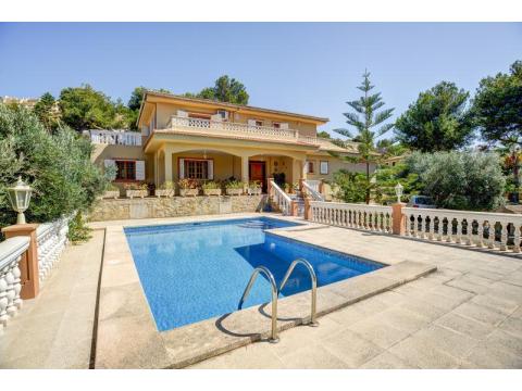 Villa kaufen in Santa Ponsa, 1.042 m² Grundstück, 245 m² Wohnfläche, 5 Zimmer