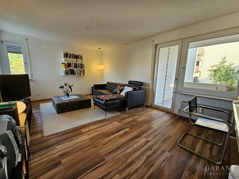 Etagenwohnung kaufen in Ditzingen, mit Garage, 93 m² Wohnfläche, 3,5 Zimmer