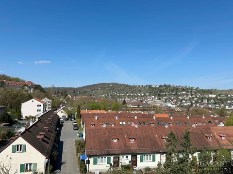 Mehrfamilienhaus kaufen in Stuttgart, 442 m² Grundstück, 125 m² Wohnfläche, 7 Zimmer