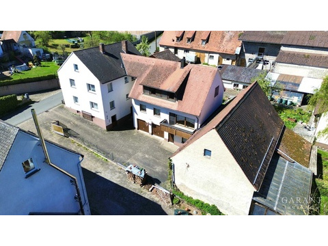 Zweifamilienhaus kaufen in Dachsbach, mit Garage, 1.143 m² Grundstück, 251 m² Wohnfläche, 10 Zimmer