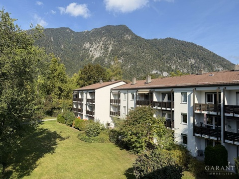 Etagenwohnung kaufen in Bad Reichenhall, mit Garage, 55 m² Wohnfläche, 2 Zimmer