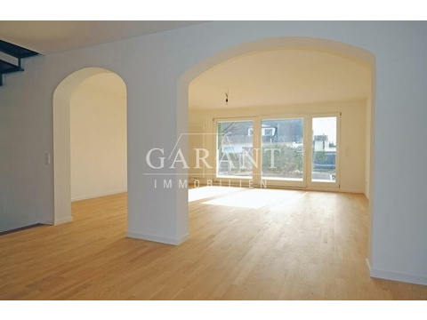Doppelhaushälfte kaufen in Eggenstein-Leopoldshafen, mit Garage, 214 m² Grundstück, 180 m² Wohnfläche, 4 Zimmer