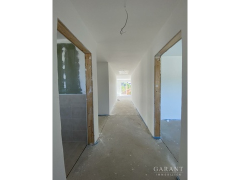 Blick von der Haustür ins Haus