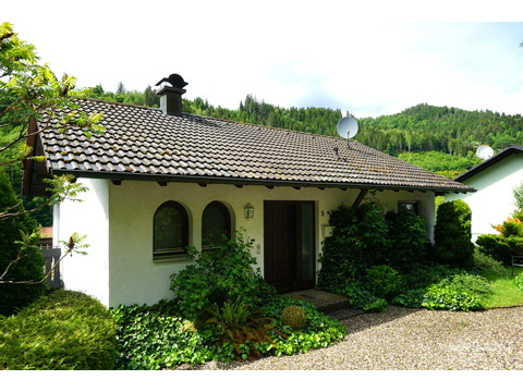 Einfamilienhaus kaufen in Schiltach, mit Garage, 480 m² Grundstück, 115 m² Wohnfläche, 5,5 Zimmer