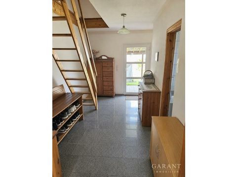 Einfamilienhaus kaufen in Engstingen, mit Stellplatz, 832 m² Grundstück, 95 m² Wohnfläche, 6 Zimmer