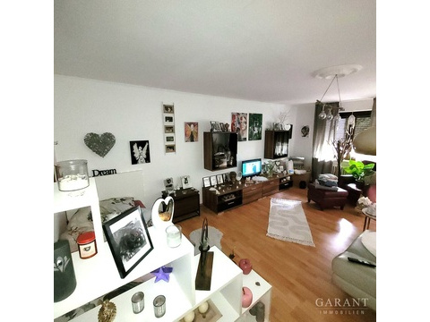 Wohn/ Schlafzimmer