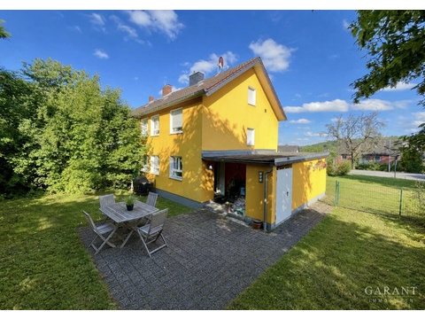 Doppelhaushälfte kaufen in Wetzlar, mit Garage, 711 m² Grundstück, 97 m² Wohnfläche, 5 Zimmer