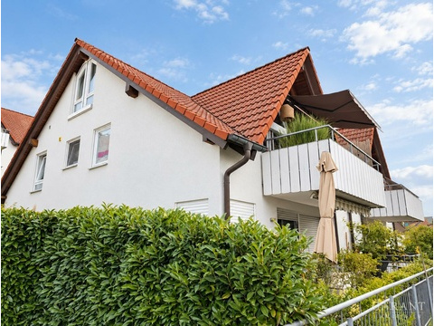 Dachgeschosswohnung kaufen in Bad Friedrichshall, mit Garage, 82 m² Wohnfläche, 3 Zimmer