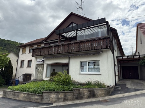 Einfamilienhaus kaufen in Burladingen, mit Stellplatz, 985 m² Grundstück, 167 m² Wohnfläche, 5 Zimmer