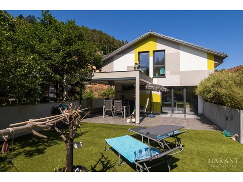 Mehrfamilienhaus kaufen in Lauterbach, mit Garage, 340 m² Grundstück, 271 m² Wohnfläche, 5,5 Zimmer