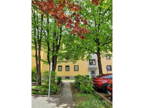 Dachgeschosswohnung kaufen in Augsburg, 76 m² Wohnfläche, 3 Zimmer