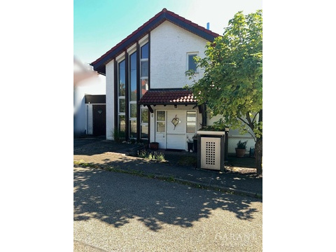 Maisonette- Wohnung kaufen in Weissach im Tal, mit Garage, 140 m² Wohnfläche, 4 Zimmer