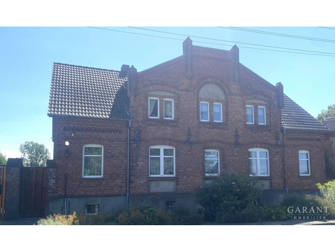 Einfamilienhaus kaufen in Wanzleben-Börde, mit Garage, 2.553 m² Grundstück, 361 m² Wohnfläche, 12 Zimmer