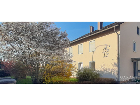 Dachgeschosswohnung kaufen in Bissingen, mit Garage, 70 m² Wohnfläche, 3 Zimmer
