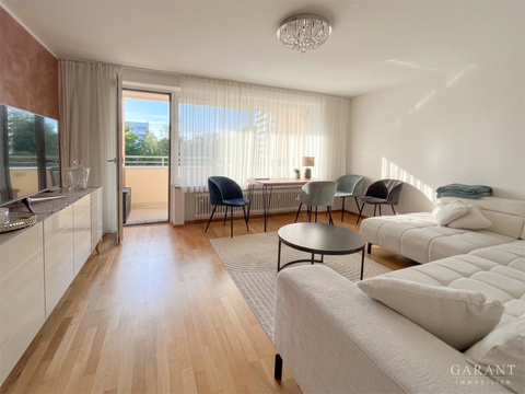 Etagenwohnung kaufen in München, mit Stellplatz, 81 m² Wohnfläche, 3 Zimmer
