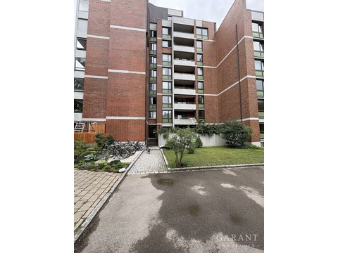 Etagenwohnung kaufen in Augsburg, mit Garage, 65 m² Wohnfläche, 2,5 Zimmer