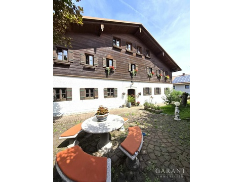 Haus kaufen in Haidmühle, 1.500 m² Grundstück, 504 m² Wohnfläche, 12 Zimmer