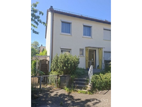 Reiheneckhaus kaufen in Reutlingen, mit Garage, 220 m² Grundstück, 68 m² Wohnfläche, 3 Zimmer