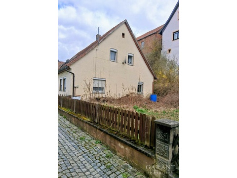 Bauernhaus kaufen in Stadtsteinach, 320 m² Grundstück, 171 m² Wohnfläche, 5 Zimmer
