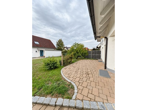 Sonnige Südterrasse.