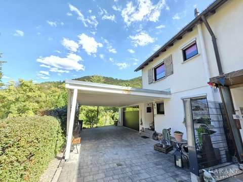Reiheneckhaus kaufen in Lichtenstein, mit Garage, 445 m² Grundstück, 101 m² Wohnfläche, 4 Zimmer