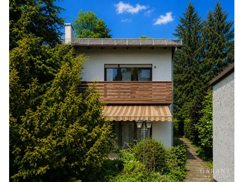Doppelhaushälfte kaufen in Ottobrunn, mit Garage, 525 m² Grundstück, 146 m² Wohnfläche, 7 Zimmer