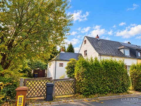 Doppelhaushälfte kaufen in Selb, mit Garage, 1.020 m² Grundstück, 88 m² Wohnfläche, 5 Zimmer