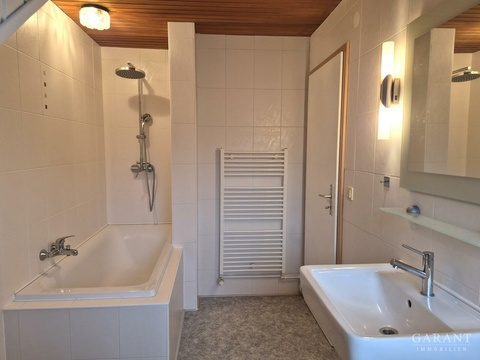 Badezimmer Einliegerwohnung DG