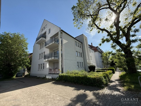Etagenwohnung kaufen in Freiburg im Breisgau, mit Stellplatz, 48 m² Wohnfläche, 2 Zimmer