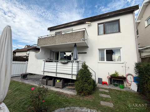 Zweifamilienhaus kaufen in Leinfelden-Echterdingen, mit Garage, 335 m² Grundstück, 178 m² Wohnfläche, 6,5 Zimmer