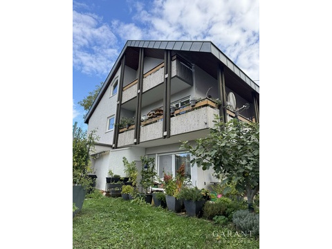 Mehrfamilienhaus kaufen in Sachsenheim, mit Garage, 774 m² Grundstück, 242 m² Wohnfläche, 9 Zimmer