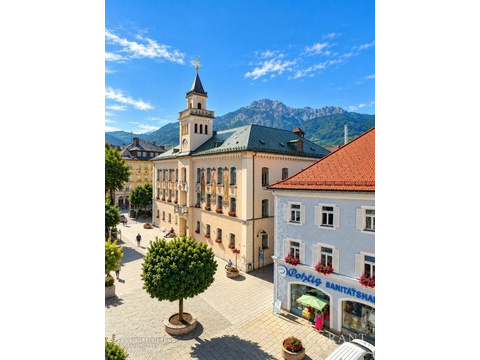 Mehrfamilienhaus kaufen in Bad Reichenhall, 150 m² Grundstück, 100 m² Wohnfläche, 11 Zimmer