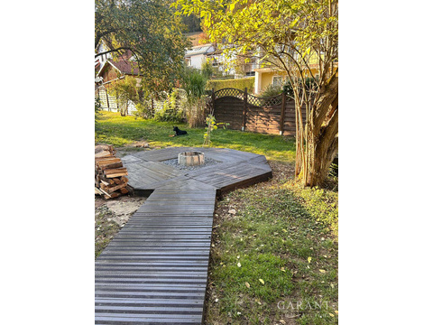 Weg in den Garten