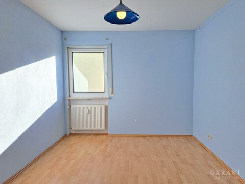 das Schlafzimmer