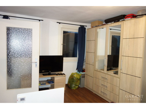 Wohnen DG-Wohnung rechts