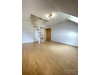 Dachgeschosswohnung kaufen in Neufahrn in Niederbayern, mit Garage, 92 m² Wohnfläche, 4 Zimmer