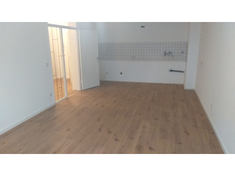 Küche mit Wohnzimmer