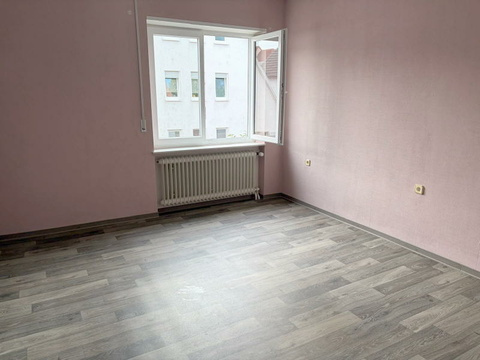 Reihenmittelhaus kaufen in Herxheim bei Landau/Pfalz, mit Garage, mit Stellplatz, 268 m² Grundstück, 123 m² Wohnfläche, 6 Zimmer