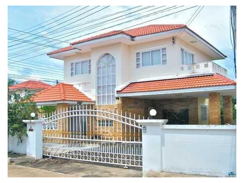 Landhaus kaufen in Nakhon Ratchasima, 264 m² Grundstück, 130 m² Wohnfläche, 4 Zimmer